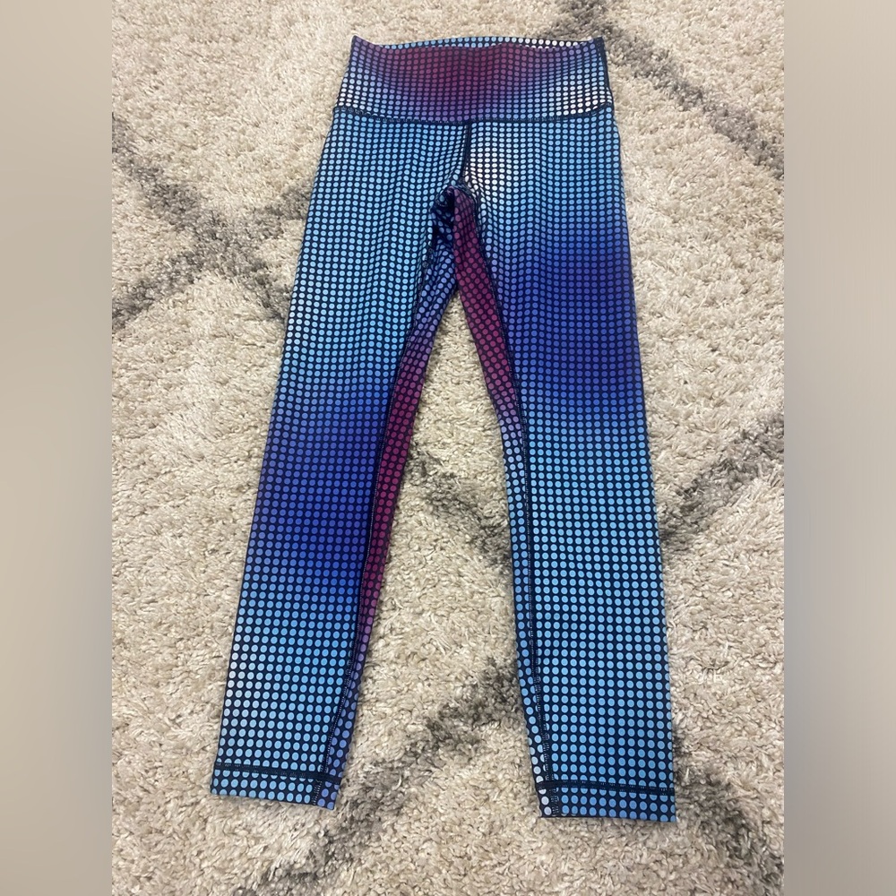 4043 -Lululemon Wunder Under Pant III *Full-On Luon
Cosmic Dot White Multi